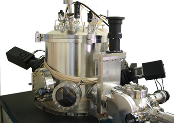 M-2000 an UHV-Prozesskammer angebaut M-2000 an UHV-Prozesskammer angebaut