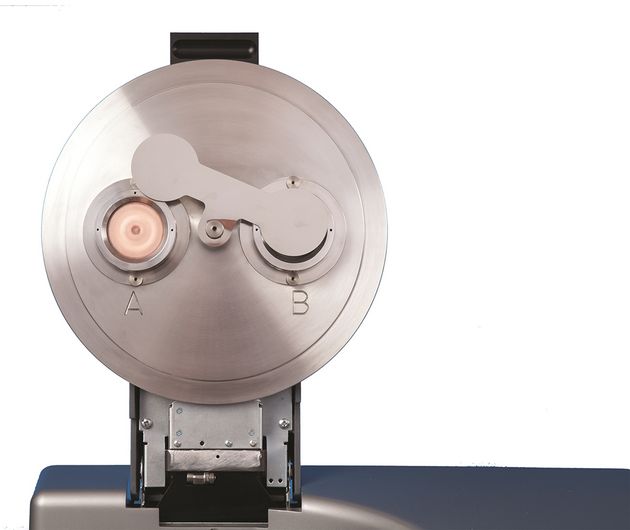 Vielseitig im Einsatz - Dual-Target Sputter Coater